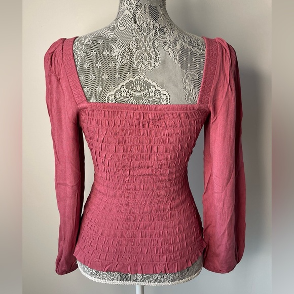 FRESHMAN Mauve Pink Smocked V Neck Blouse with Buttons - Picture 6 of 6